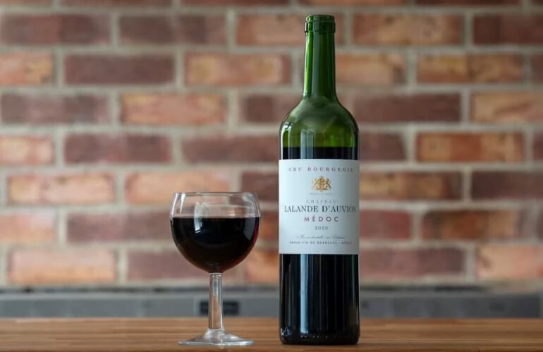 The Texas Wine Experience: From Historic Roots to Modern Vineyards